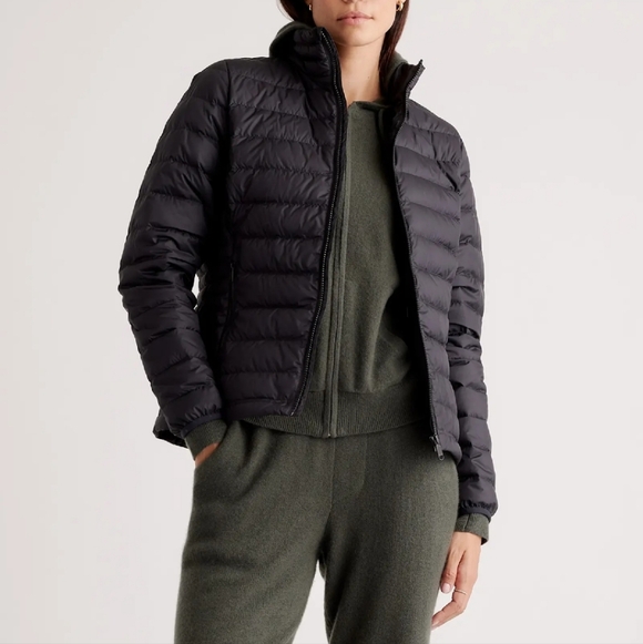 Quince Lightweight Down Packable Puffer Jacket - Picture 8 of 16